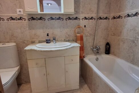 ef82d22a-5151-4b0a-8fde-23b895ef9ab9